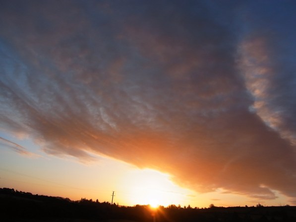 le 25 mars, à 6h30. 3月２５日　朝６時３０分の日の出。 