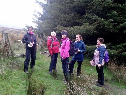 「さっちゃんは　まだかー」と待ってるところ。'Where is the Japanese tourist gone?''