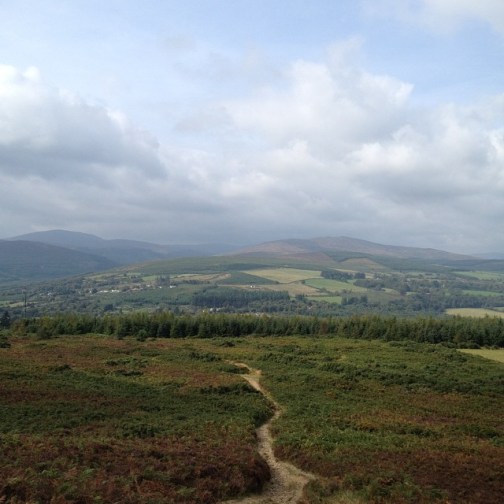 ちょっと立ち止まって振り返ると、もうこんなに素敵な眺め！ 14:31