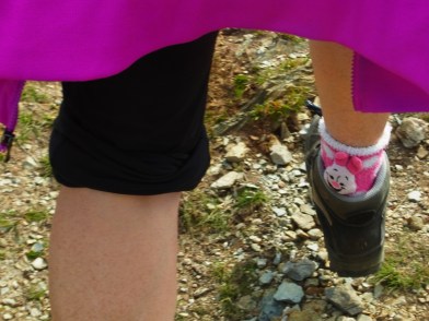 上り道　前を歩いてる健脚ポーリーヌのピグレットちゃんがかわいい。Pauline's Piggy is so cute! 