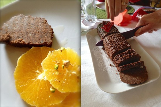 Mer. 10 Dec, la super bûche de Noël chez Geneviève... 12月10日（水）フランス人マダムたちにまじって　女子会で美味しいランチ。デザートはもちろん、手作りビュッシュ。