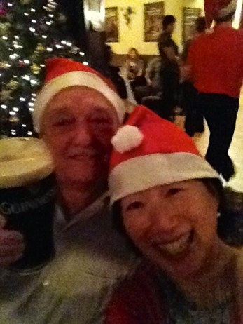 Thu 18 Dec 'Set Dancing' Christmas Party in Roundwood and for a change Bernie came and had a drink, enjoyed the evening together. Lovely!! 