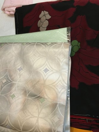 こんな組み合わせもできますね、と古いものと新しいものの生かしかたを少し教えてもらいました。
